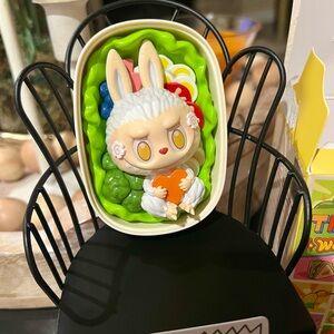 Pop mart The monsters wacky Mart Salad figurine